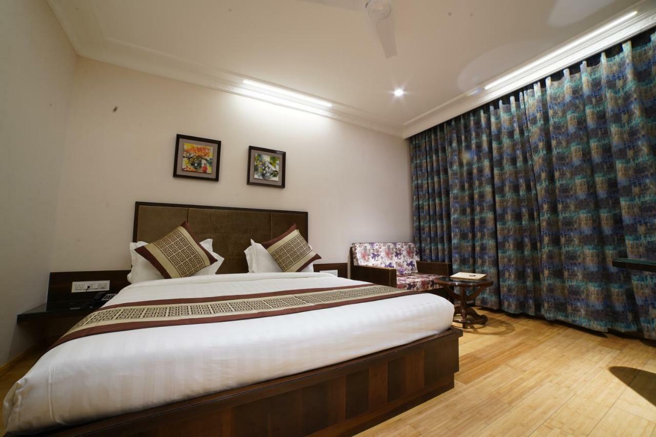 Hotel 18Keys Bhopal Esterno foto